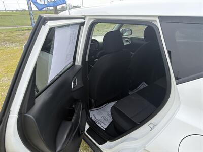 2021 Kia Soul LX   - Photo 8 - Madisonville, TN 37354