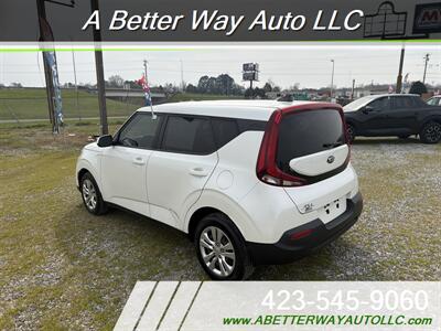 2021 Kia Soul LX - Photo 4 - Madisonville, TN 37354