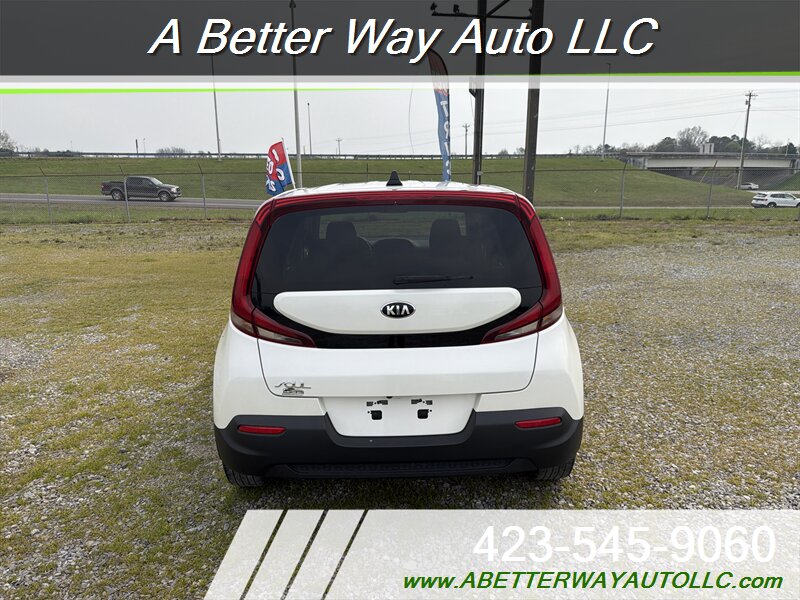 2021 Kia Soul LX - Photo 10 - Madisonville, TN 37354