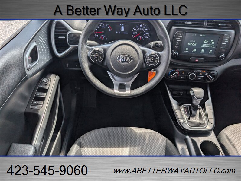 2021 Kia Soul LX - Photo 9