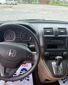 2010 Honda CR-V LX   - Photo 8 - Madisonville, TN 37354