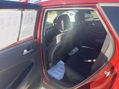 2019 Hyundai TUCSON Value   - Photo 8 - Madisonville, TN 37354