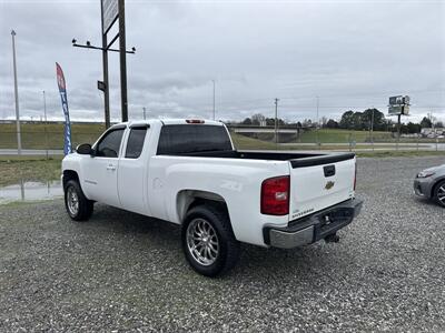 2007 Chevrolet Silverado 1500 Work Truck 4dr Extended Cab - Photo 4 - Madisonville, TN 37354