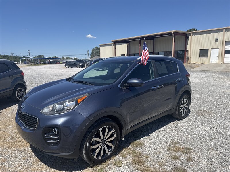 2017 Kia Sportage EX   - Photo 1 - Madisonville, TN 37354