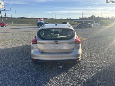 2018 Ford Focus SE   - Photo 12 - Madisonville, TN 37354
