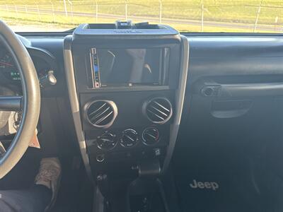 2007 Jeep Wrangler Unlimited X - Photo 10 - Madisonville, TN 37354