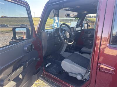 2007 Jeep Wrangler Unlimited X - Photo 5 - Madisonville, TN 37354