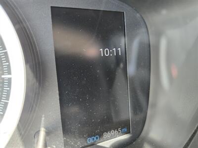 2021 Toyota Corolla LE - Photo 8 - Madisonville, TN 37354