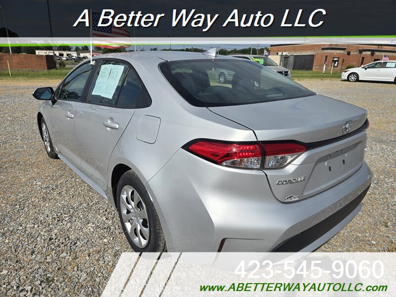 2021 Toyota Corolla LE - Photo 2 - Madisonville, TN 37354