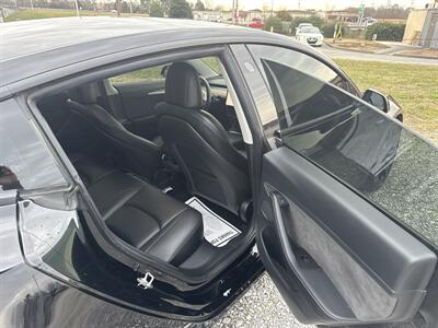 2022 Tesla Model 3 Performance   - Photo 7 - Madisonville, TN 37354