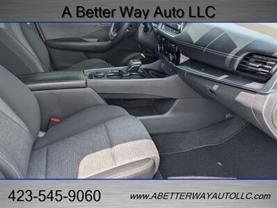 2021 Nissan Rogue SV - Photo 12 - Madisonville, TN 37354