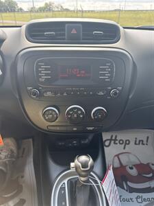 2016 Kia Soul   - Photo 10 - Madisonville, TN 37354