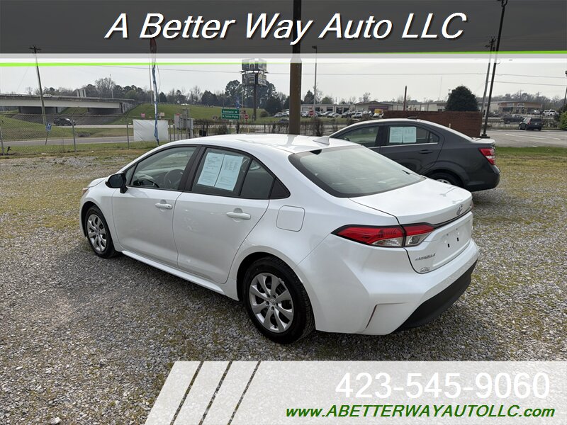 2022 Toyota Corolla LE - Photo 4 - Madisonville, TN 37354