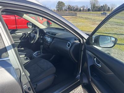 2016 Nissan Rogue S   - Photo 6 - Madisonville, TN 37354