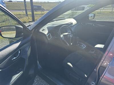 2016 Nissan Rogue S   - Photo 5 - Madisonville, TN 37354