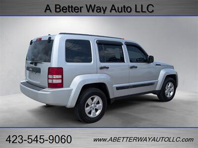2012 Jeep Liberty Sport   - Photo 6 - Madisonville, TN 37354