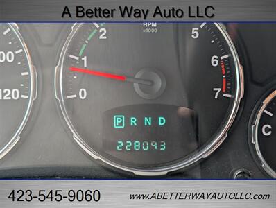 2012 Jeep Liberty Sport   - Photo 10 - Madisonville, TN 37354