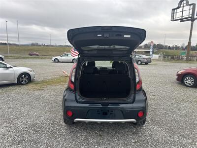 2017 Kia Soul +   - Photo 13 - Madisonville, TN 37354