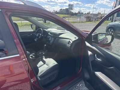 2019 Nissan Rogue SL   - Photo 6 - Madisonville, TN 37354