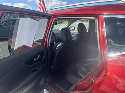 2019 Nissan Rogue SL   - Photo 8 - Madisonville, TN 37354