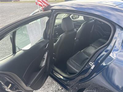 2017 Mazda Mazda3 Grand Touring - Photo 8 - Madisonville, TN 37354