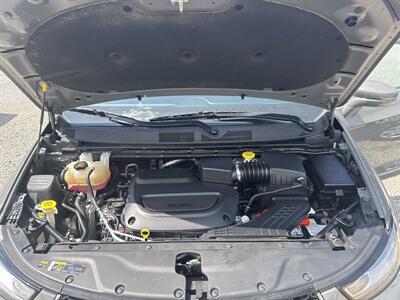 2022 Chrysler Pacifica Touring L   - Photo 12 - Madisonville, TN 37354