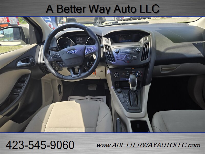 2018 Ford Focus SE - Photo 6 - Madisonville, TN 37354