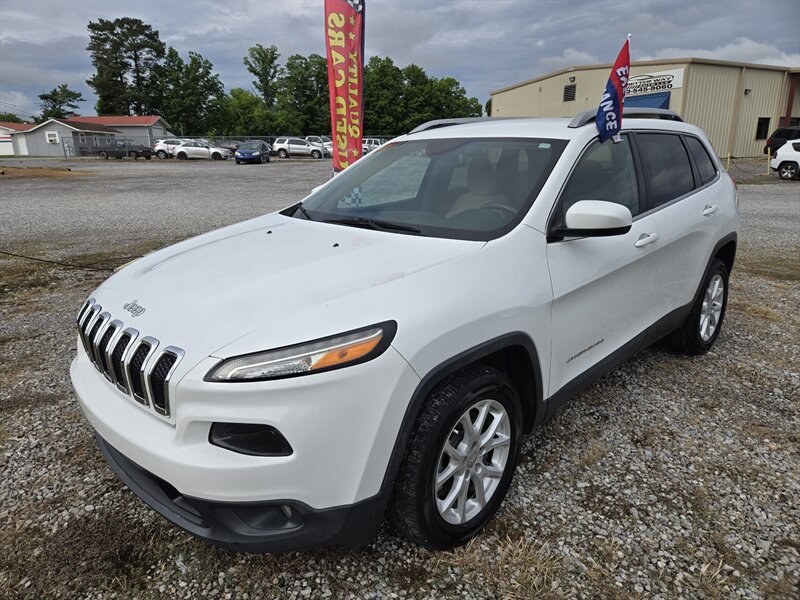 2016 Jeep Cherokee Latitude's photo