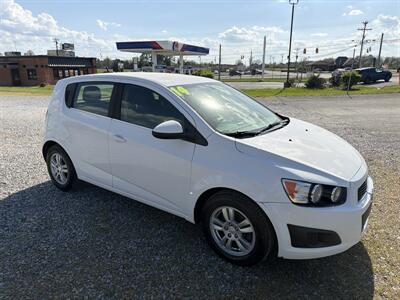2014 Chevrolet Sonic LT Auto   - Photo 2 - Madisonville, TN 37354