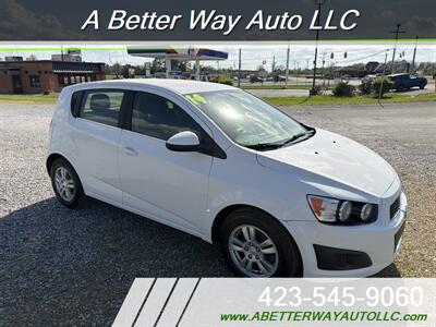 2014 Chevrolet Sonic LT Auto   - Photo 2 - Madisonville, TN 37354