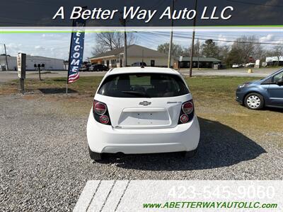 2014 Chevrolet Sonic LT Auto   - Photo 11 - Madisonville, TN 37354