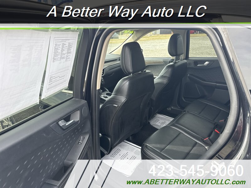 2020 Ford Escape Titanium - Photo 8 - Madisonville, TN 37354
