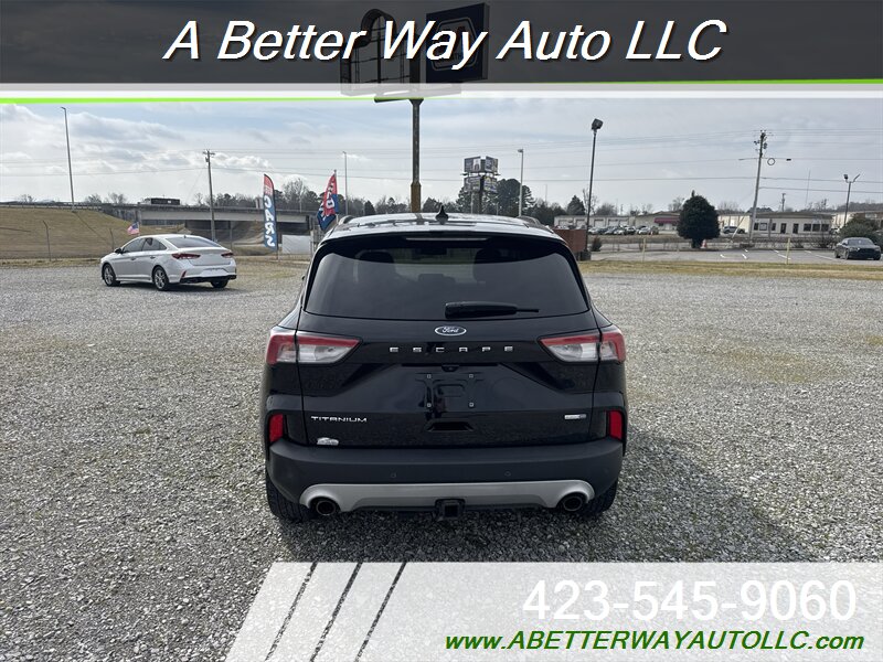 2020 Ford Escape Titanium - Photo 12 - Madisonville, TN 37354