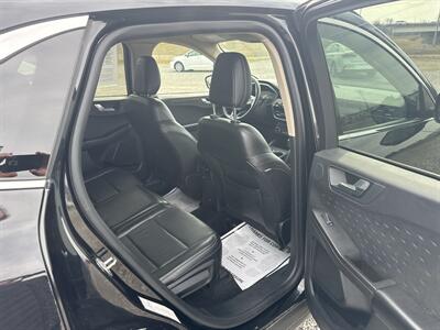 2020 Ford Escape Titanium   - Photo 7 - Madisonville, TN 37354