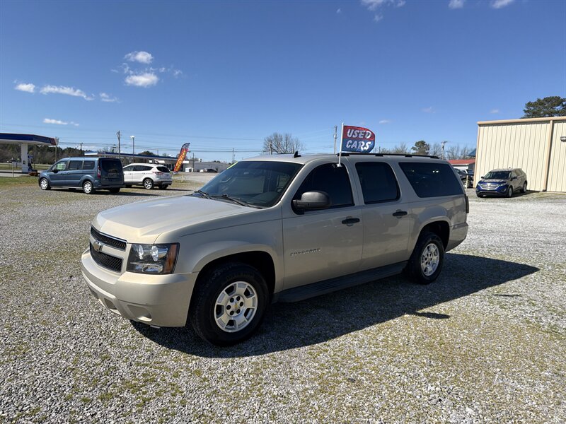 2010 Chevrolet Suburban LS  