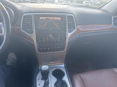 2012 Jeep Grand Cherokee Overland   - Photo 10 - Madisonville, TN 37354