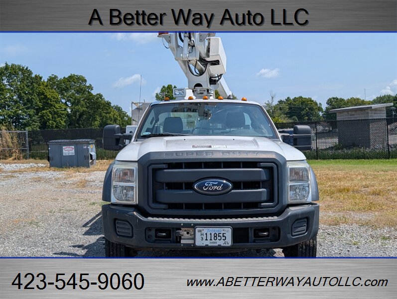 2012 Ford F-450 Super Duty Bucket Truck - Photo 3 - Madisonville, TN 37354