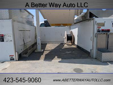2012 Ford F-450 Super Duty Bucket Truck - Photo 16 - Madisonville, TN 37354