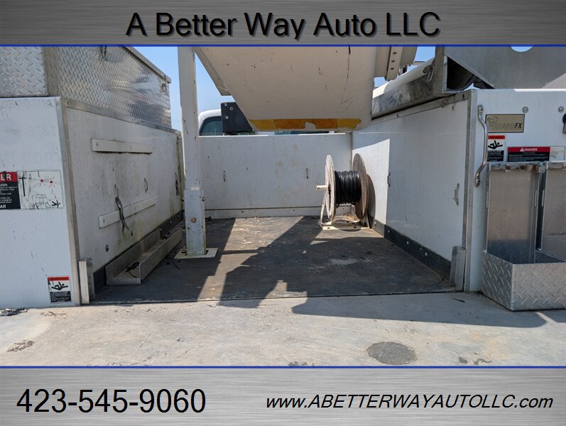 2012 Ford F-450 Super Duty Bucket Truck - Photo 16 - Madisonville, TN 37354