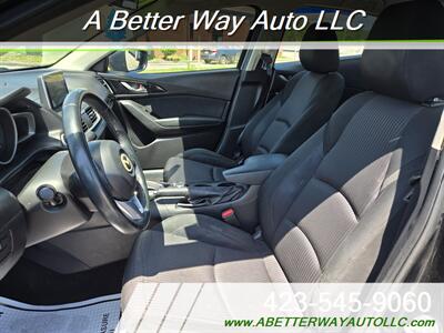 2015 Mazda Mazda3 i Touring - Photo 6 - Madisonville, TN 37354