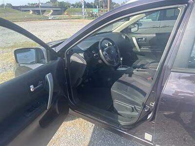 2014 Nissan Rogue Select S   - Photo 5 - Madisonville, TN 37354