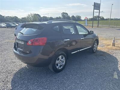 2014 Nissan Rogue Select S   - Photo 4 - Madisonville, TN 37354
