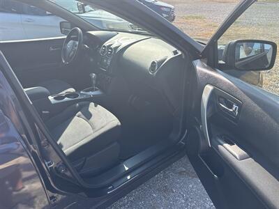 2014 Nissan Rogue Select S   - Photo 6 - Madisonville, TN 37354