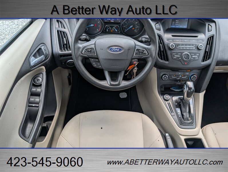 2016 Ford Focus SE - Photo 17 - Madisonville, TN 37354