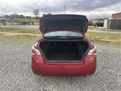 2015 Nissan Altima 2.5 S   - Photo 13 - Madisonville, TN 37354