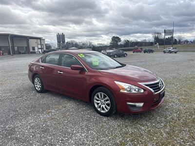 2015 Nissan Altima 2.5 S   - Photo 2 - Madisonville, TN 37354