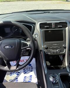 2020 Ford Fusion SE   - Photo 5 - Madisonville, TN 37354