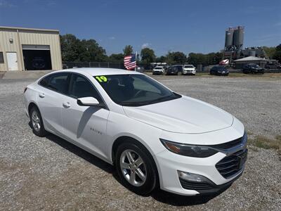 2019 Chevrolet Malibu LS Fleet   - Photo 2 - Madisonville, TN 37354