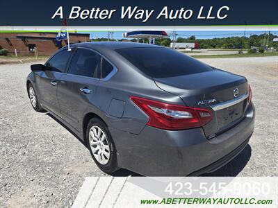2018 Nissan Altima 2.5 S   - Photo 2 - Madisonville, TN 37354