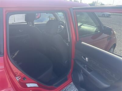 2012 Kia Soul ! - Photo 7 - Madisonville, TN 37354
